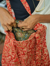 Juhi Kalamkari Zipper Tote Bag in Pure Cotton