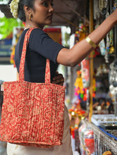 Juhi Kalamkari Zipper Tote Bag in Pure Cotton